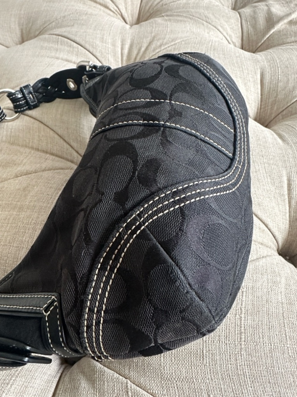 Coach Black Signature Canvas Shoulder Hobo with Leather-Link Strap - Picture 6 of 13